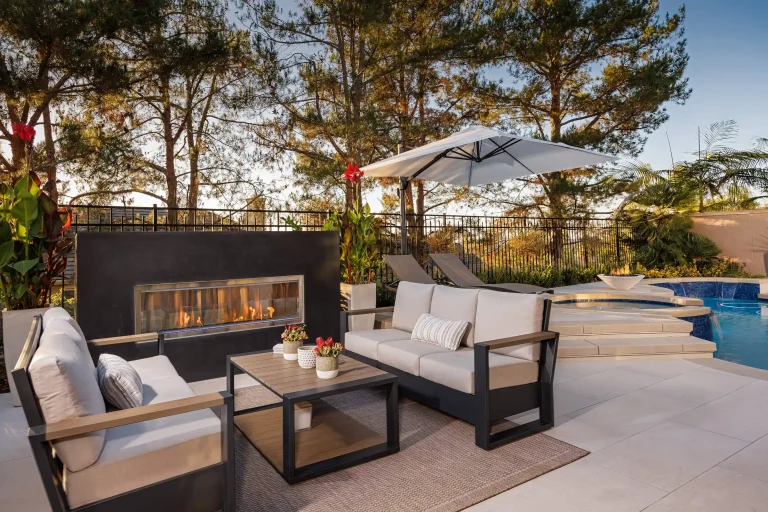 Read more about the article How an Outdoor Entertainment Area Contractor Designs the Perfect Space